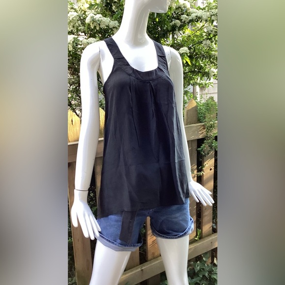 Black Sleeveless Small Silk Top By Silence And Noise - Picture 1 of 12